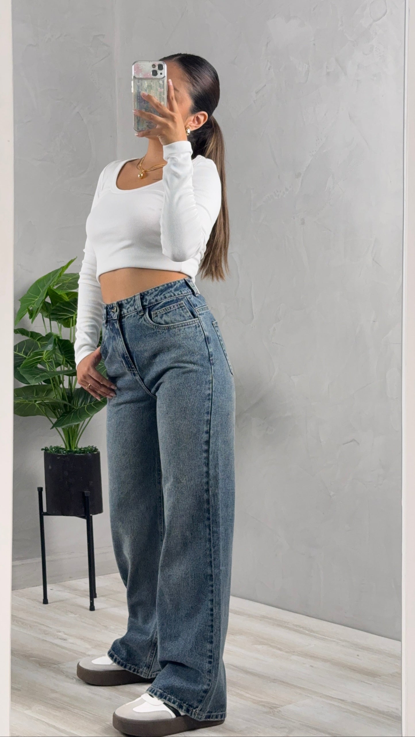 WIDE LEG JEANS
