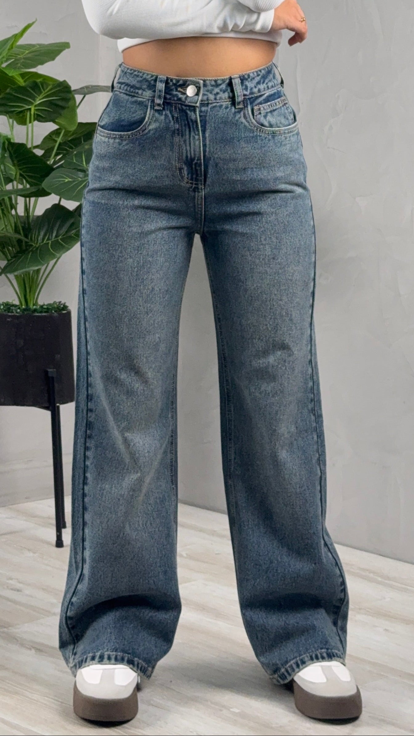 WIDE LEG JEANS